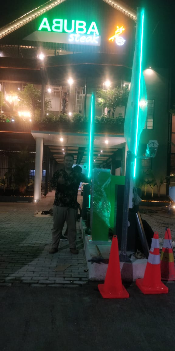 Pemasangan Sistem Parkir 1 In 1 Out